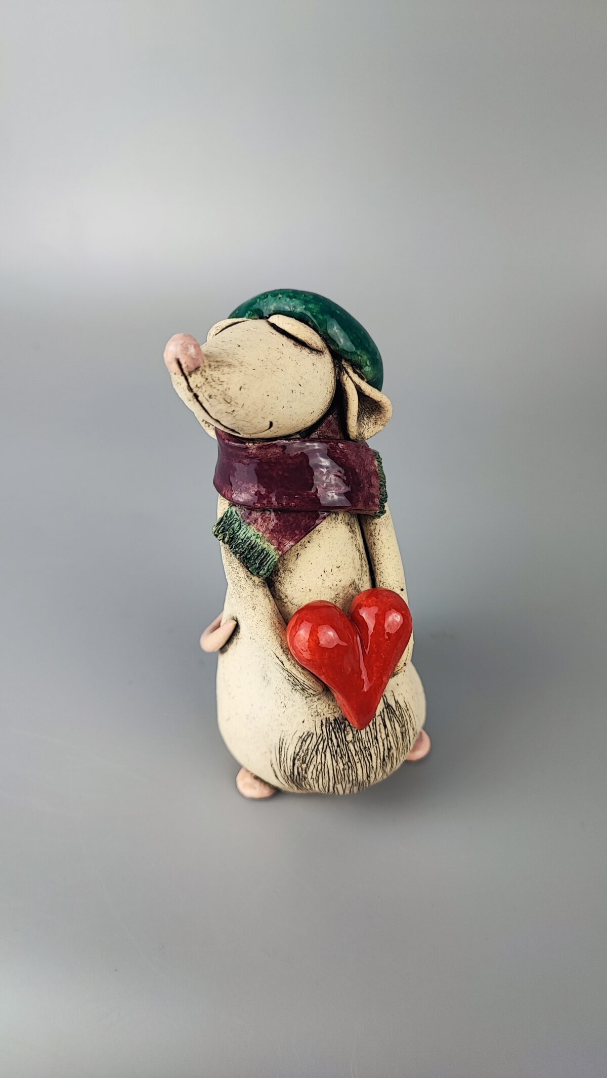 1760966705003 Zakochany szczurek w turkusowej czapce