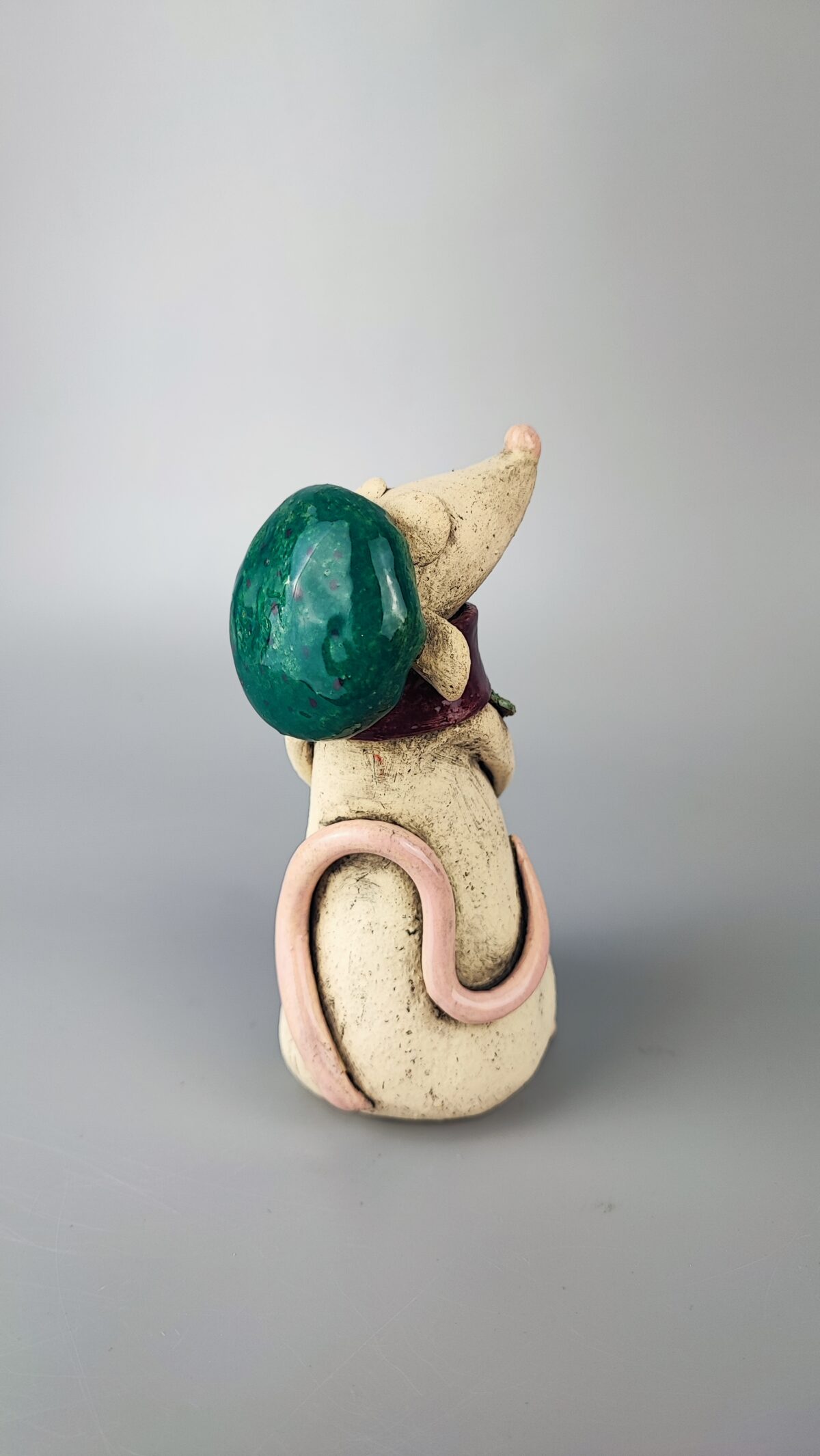 1760966705034 Zakochany szczurek w turkusowej czapce