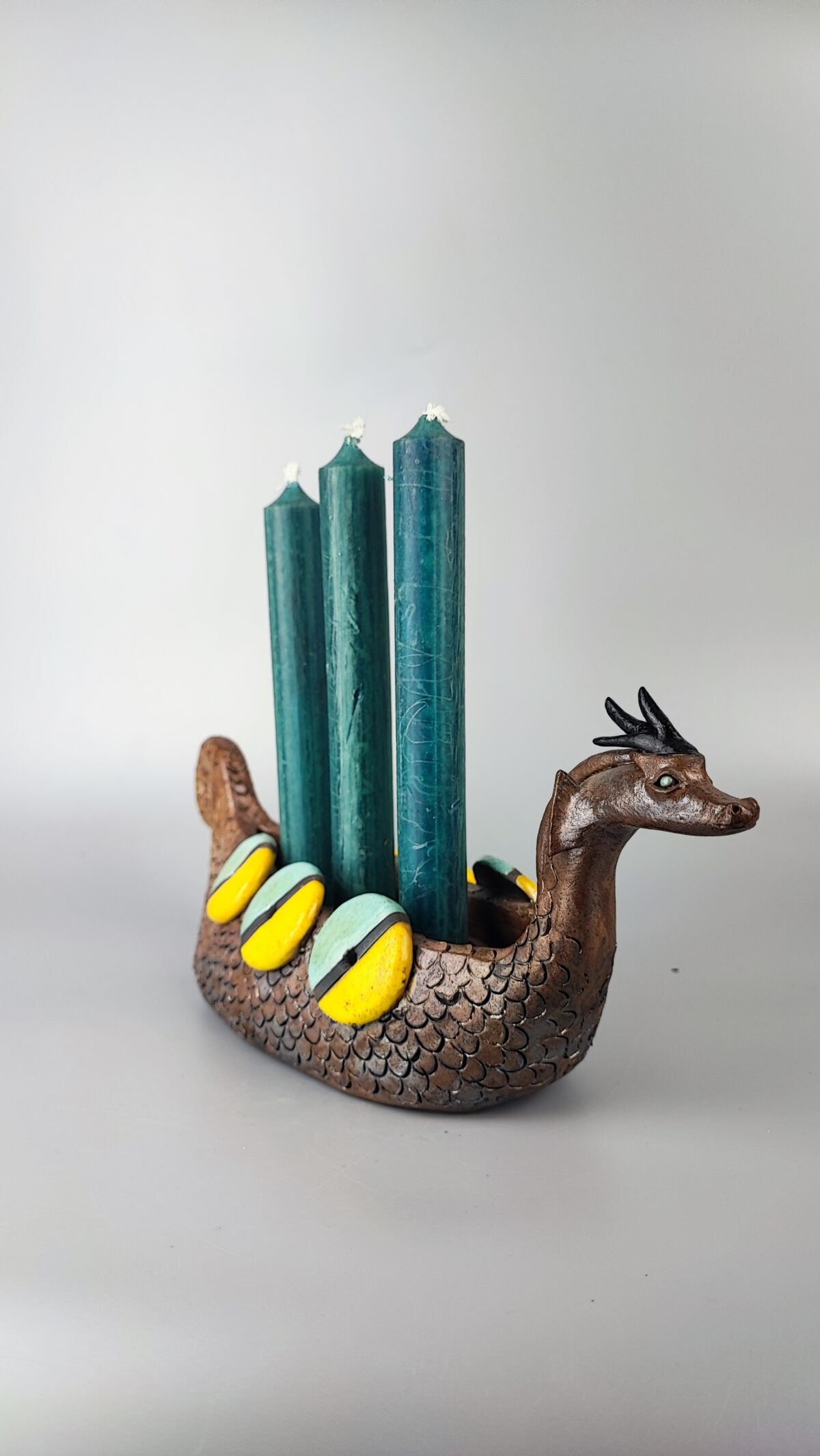 1760967819136 Świecznik drakkar